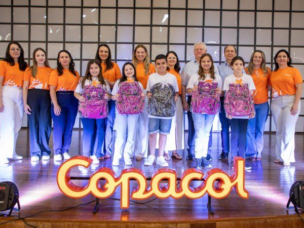 Copacol celebra 20 anos do Escola no Campo com premiação de alunos