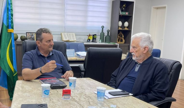 Prefeito Pedro Coelho recebe Rubens Bueno, presidente da AGEPAR