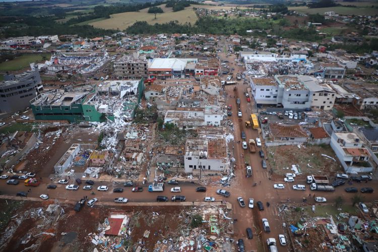 Simepar confirma três tornados com ventos de até 330 km/h
