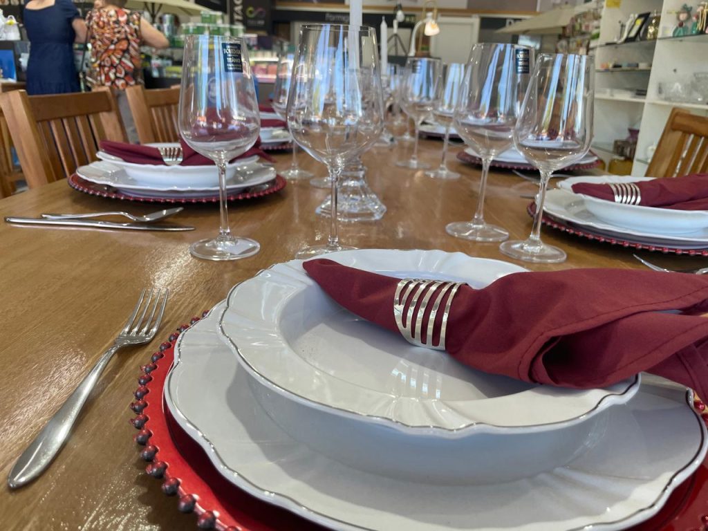 Mesa posta de Natal e Ano‑Novo: Fácil e requintada