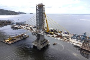 Com grande avanço no trecho estaiado, Ponte de Guaratuba chega a 85% de execução