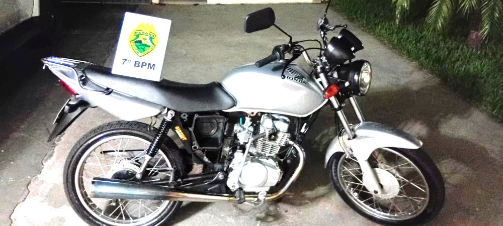 Polícia Militar flagra motocicleta irregular