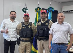 Prefeito Pedro Coelho recebe nova equipe da Polícia Militar Rodoviária