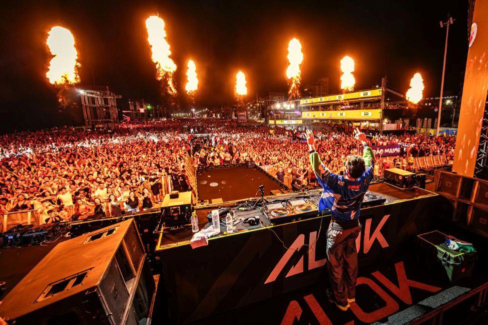 Drones, luzes e recorde de público: Alok leva 338 mil pessoas ao Verão Maior Paraná