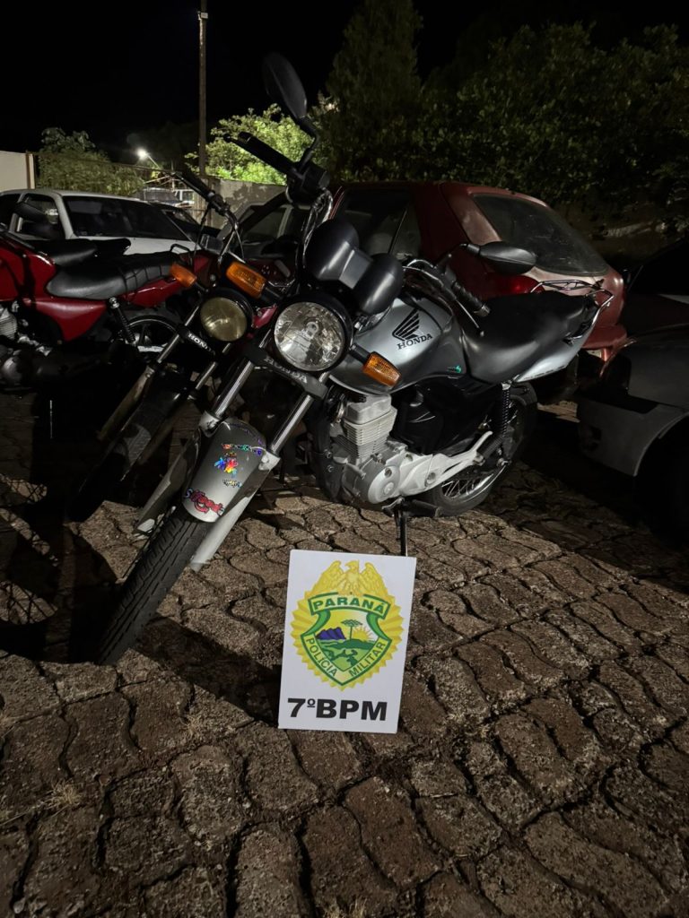 PM apreende moto e detém condutor após fuga em Goioerê