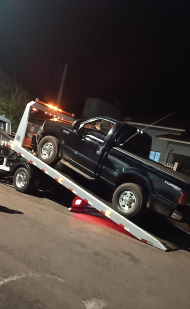 Homem é flagrado em direção perigosa e tem veículo recolhido