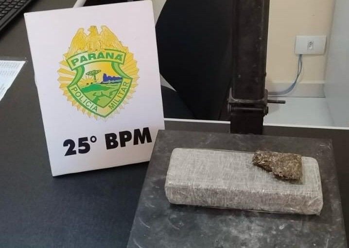 Polícia Militar apreende 2 kg de maconha na Rodovia PR-490