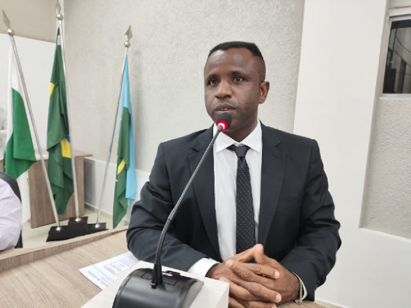 Vereador cobra limpeza de bueiros em Goioerê