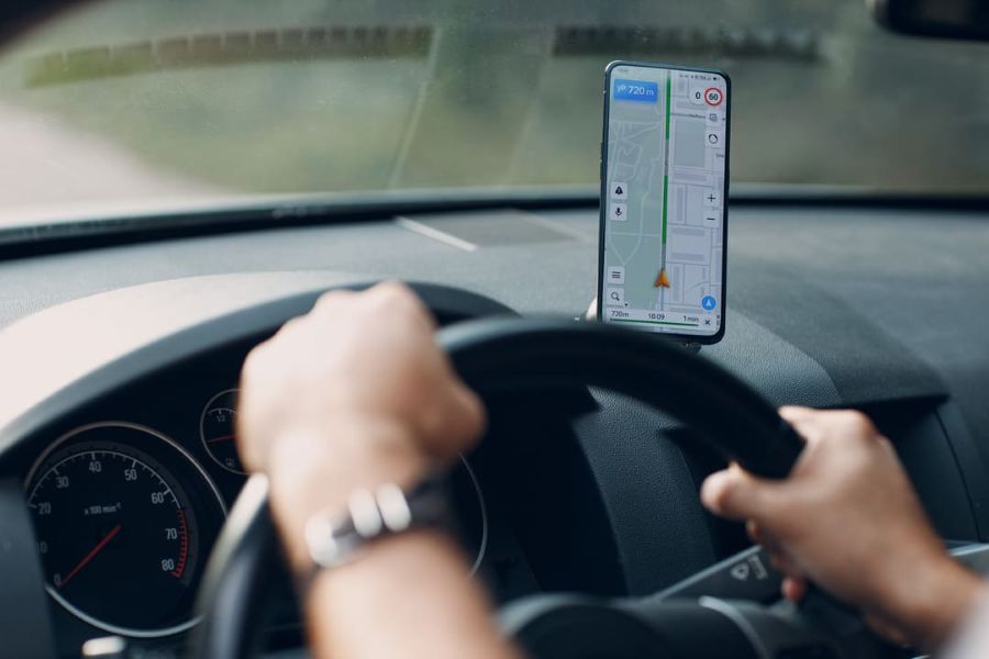 Motorista de aplicativo é sequestrado, amarrado e resgatado em rodovia