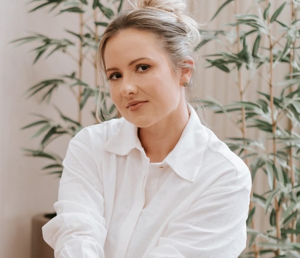 Luto: Médica de 37 anos falece após luta contra doença rara e causa comoção em Goioerê