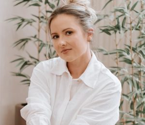 Luto: Médica de 37 anos falece após luta contra doença rara e causa comoção em Goioerê