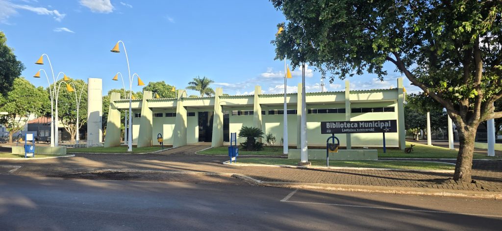 No Dia da Biblioteca, espaço de Goioerê surpreende com tecnologia e serviços gratuitos