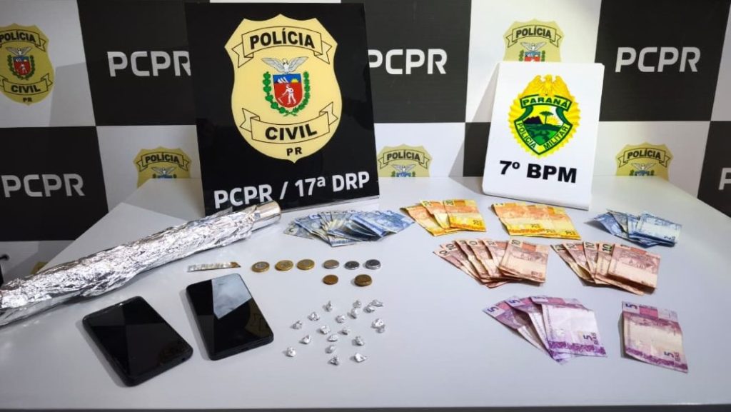 Polícia apreende drogas em duas cidades