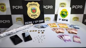 Polícia apreende drogas em duas cidades