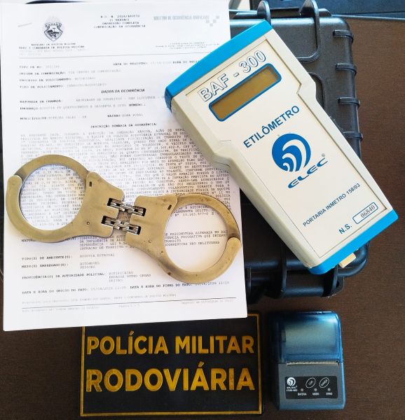 Embriaguez ao volante prende motorista na PR-468