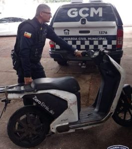 GCM recupera moto furtada antes mesmo de proprietário perceber o crime
