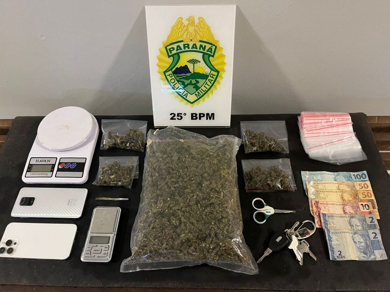 PMPR prende traficante com mais de meio quilo de maconha