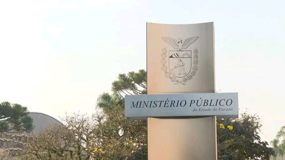 MPPR denuncia escrivão e esposa por cobranças indevidas