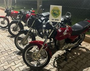 Quatro motos apreendidas por direção perigosa