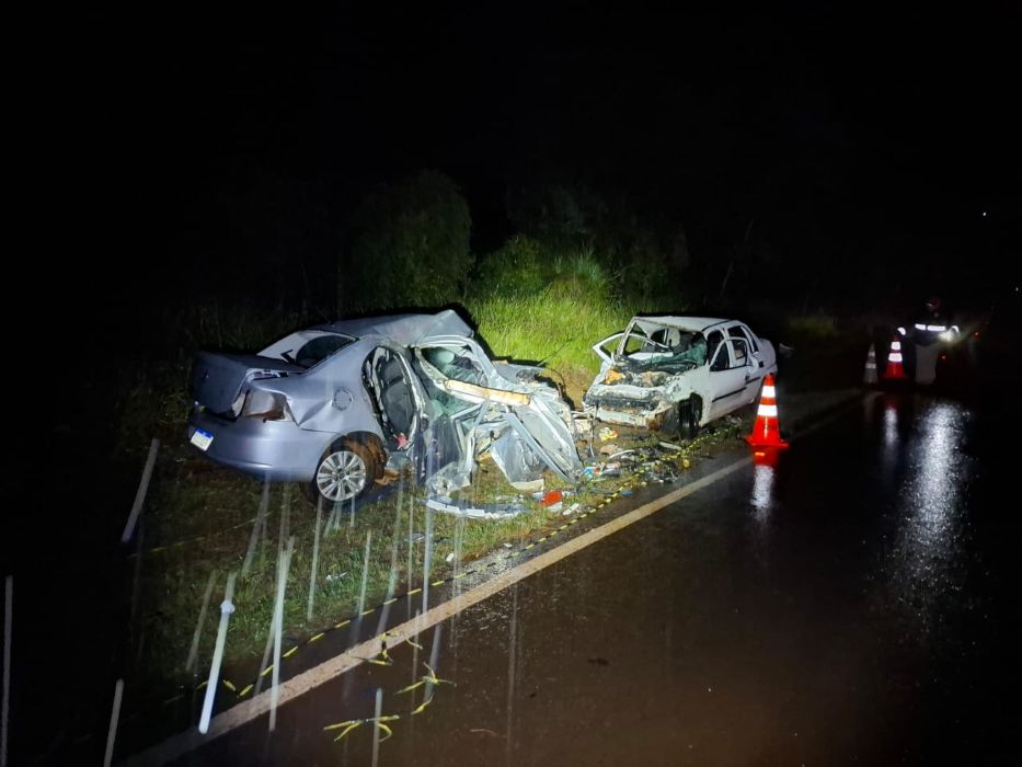 Colisão dupla com três mortes na Rodovia PR-473