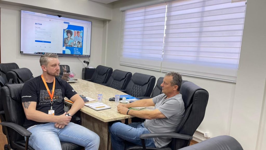 Prefeito Pedro Coelho solicita oficialmente o retorno de uma agência da Copel para Goioerê