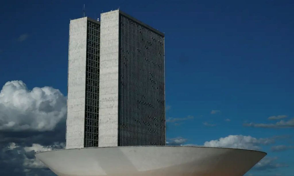 Governo envia projeto para ampliar teto do MEI e número de funcionários