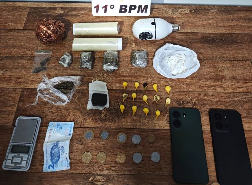 PM desmonta ponto de tráfico e prende homem
