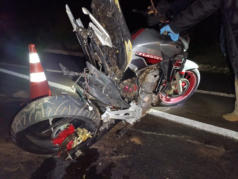 Motociclista morre em colisão traseira na Rodovia BR-376