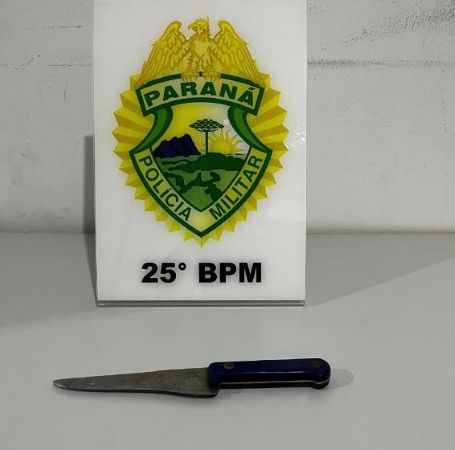 Homem leva facada no peito após briga em bar