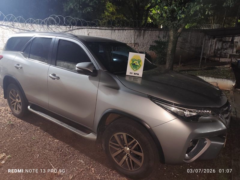Hilux furtada é recuperada e suspeito acaba preso na região