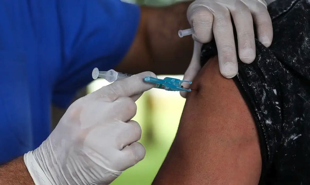 Vacina Fluprevli recebe aprovação da Anvisa