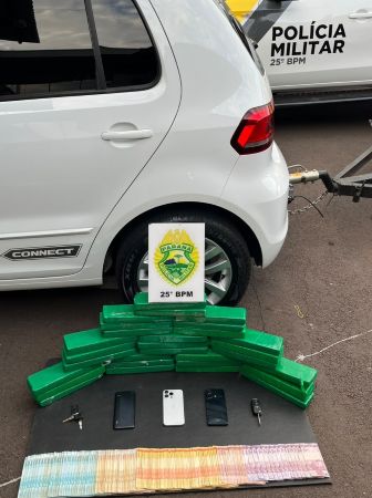 Casal é preso com 15,4 kg de maconha