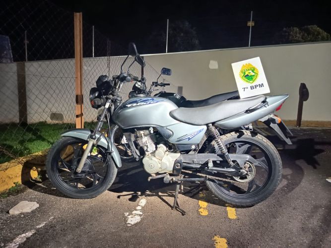 PM apreende três motocicletas durante fiscalizações