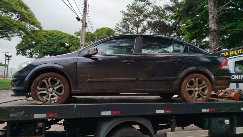 Polícia Militar prende e recupera veículos em Campo Mourão