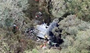 Destroços de helicóptero com cantor Rick são encontrados em SC
