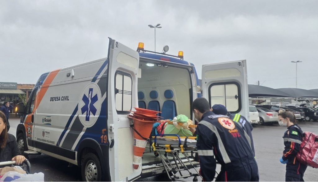 Acidente em  supermercado em Goioerê aciona duas ambulâncias na  manhã deste domingo