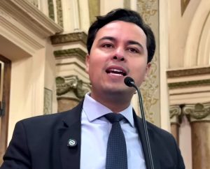 Quem é Jeffrey Chiquini Deputado Federal mais votado da história do Paraná  com 425 mil votos
