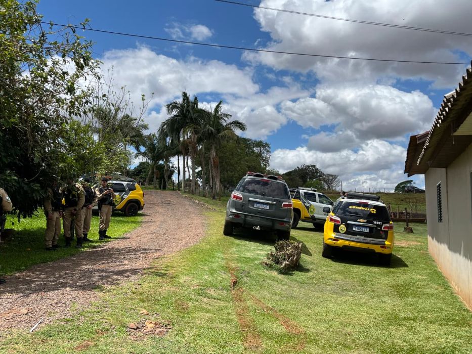 Perseguição policial termina com prisão e arma apreendida