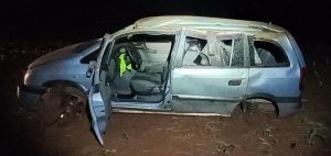 Capotamento deixa idoso ferido na Rodovia PR 239