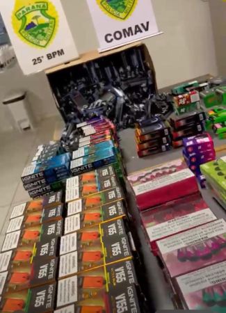 Contrabando: PM apreende cigarros eletrônicos