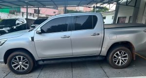 Polícia Civil recupera camionete furtada e prende dois