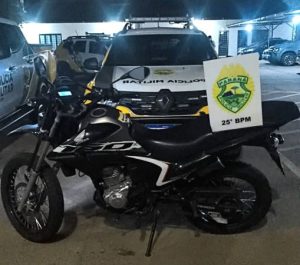 Recuperação de veículo furtado agita a noite em Umuarama