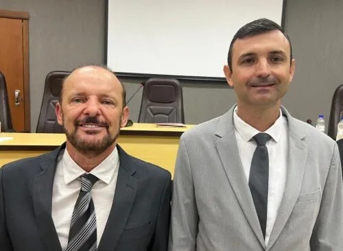 Julgamento de embargos de prefeito cassado é adiado para novembro